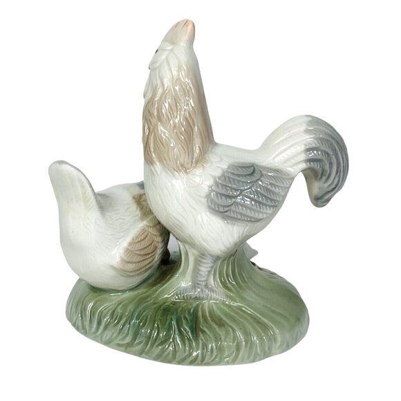 ArtMar Chicken Family Figurine Rustic Farmhouse Kitchen Decor Rooster Statue - Picture 3 of 12
